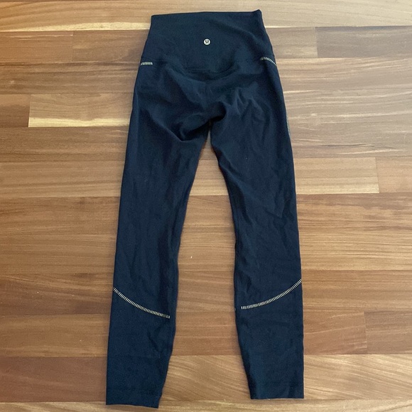 lululemon special edition leggings - Picture 2 of 4